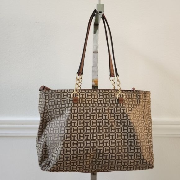 Tommy Hilfiger Monogram Chain Strap Tote Beige - Picture 11 of 13